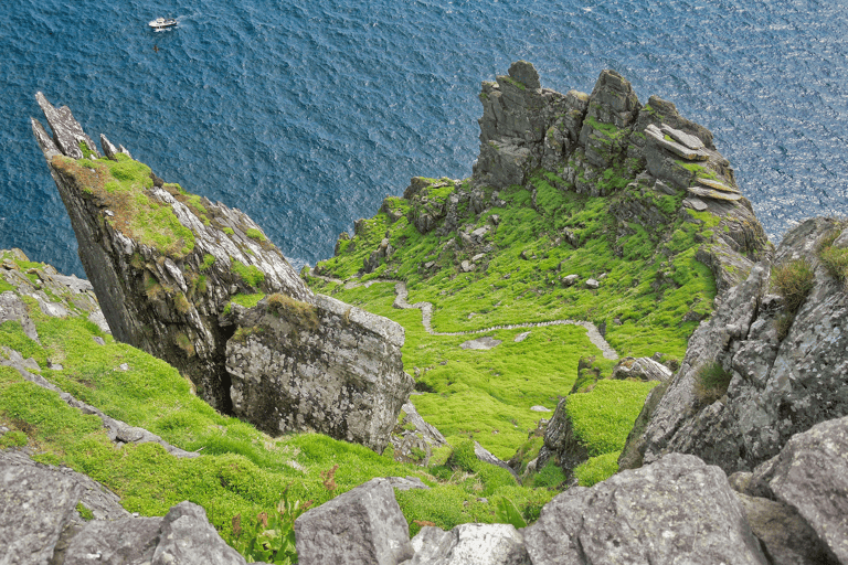 europe-ireland-skellig-michael