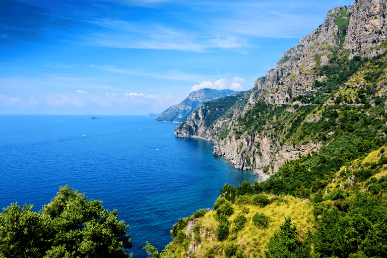 europe-italy-amalfi-coastline-panorama