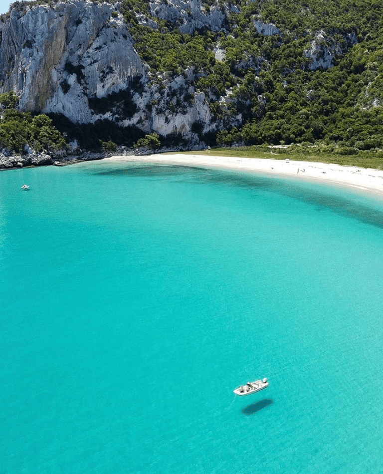 europe-italy-camping-calgonone