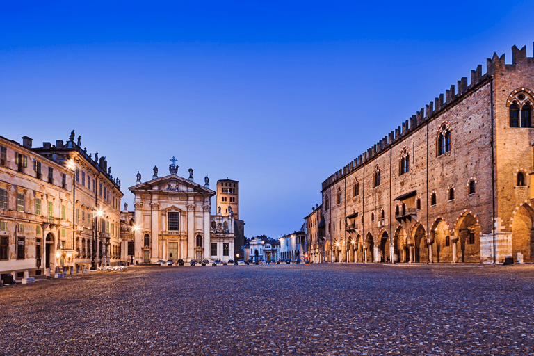 europe-italy-mantua-city-square