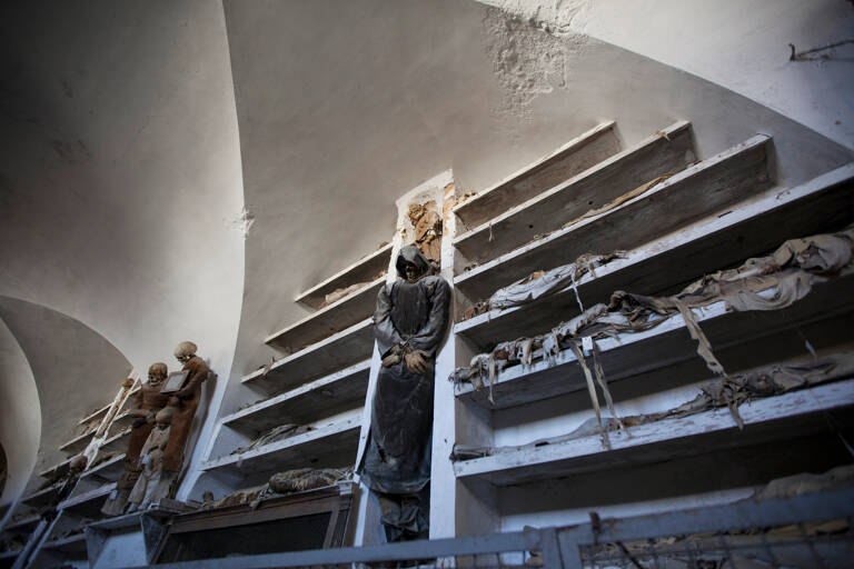 europe-italy-palermo-catacombe