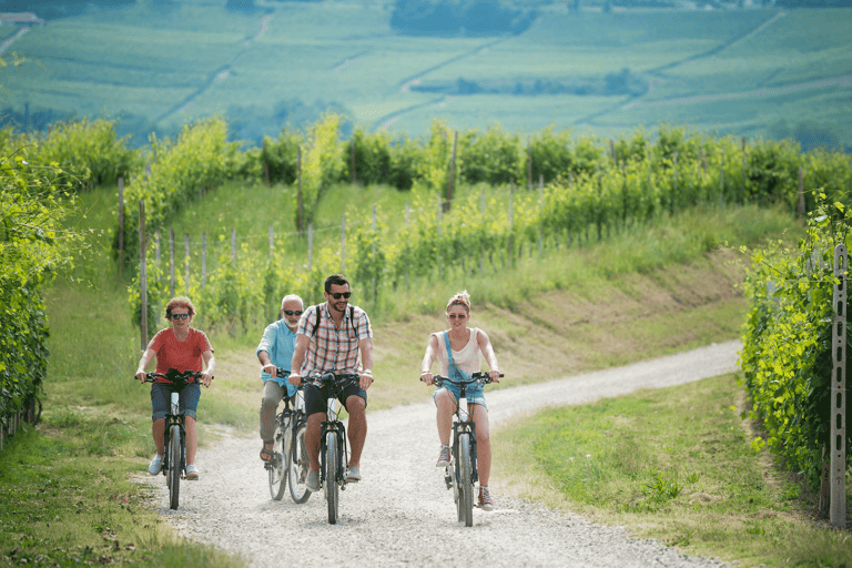 europe-italy-piedmont-cycling-family