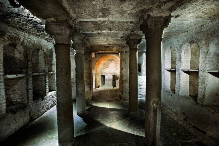 europe-italy-rome-catacombe