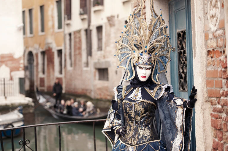 europe-italy-venice-mask