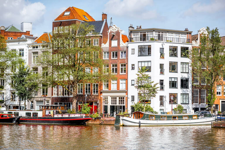 europe-netherlands-amsterdam-canal-houses