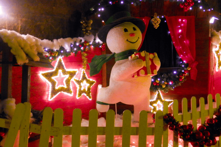 europe-netherlands-valkenburg-christmas-cave