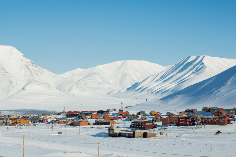 europe-norway-longyearbyen-snow-houses