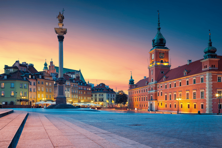 europe-poland-warsaw-old-town-market-square-church-dawn