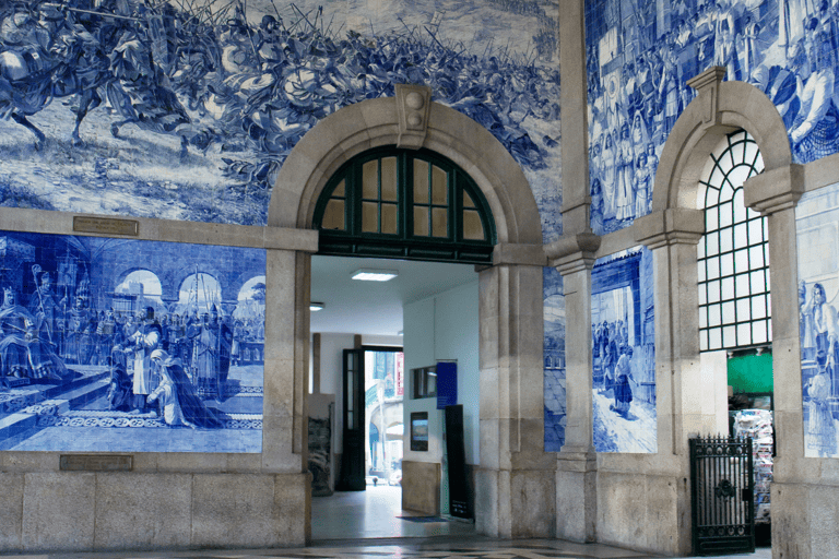 europe-porto-sao-bento-station-tiles