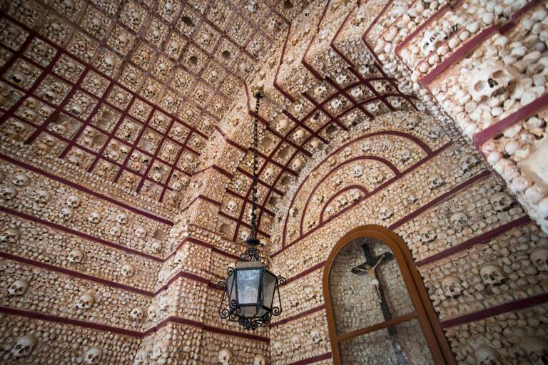 europe-portugal-faro-capel