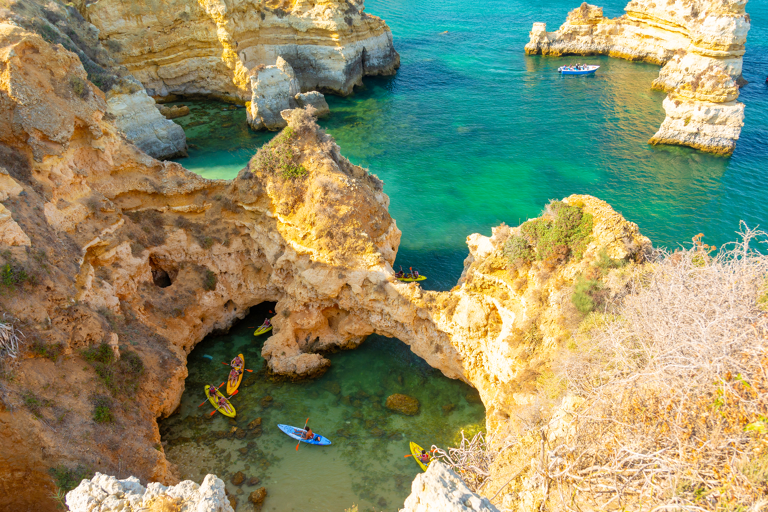 europe-portugal-lagos-beach-kayak