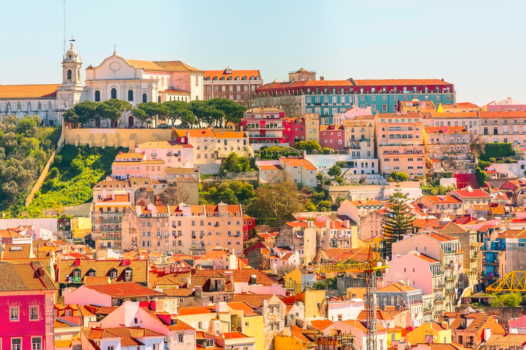 europe-portugal-lisbon-alfama
