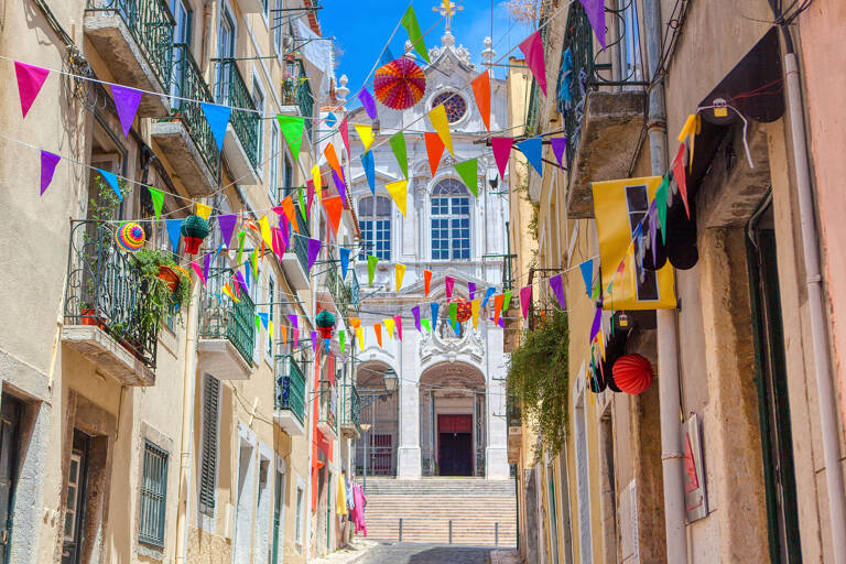 europe-portugal-lisbon-decorations-san-antonio-party