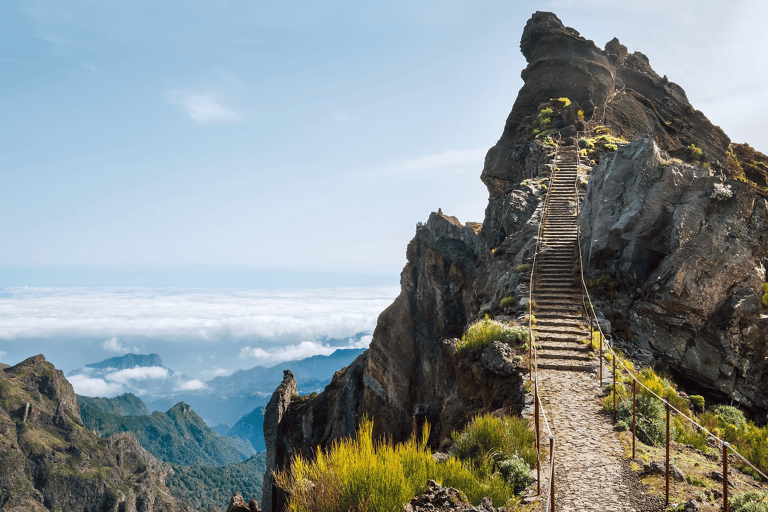 europe-portugal-madeira-cliffs