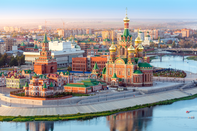 europe-russia-moscow-old-church-surrounded-by-water