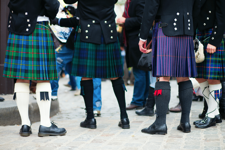 europe-scotland-kilts-legs