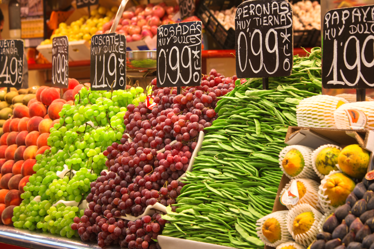 europe-spain-barcelona-market-fruit
