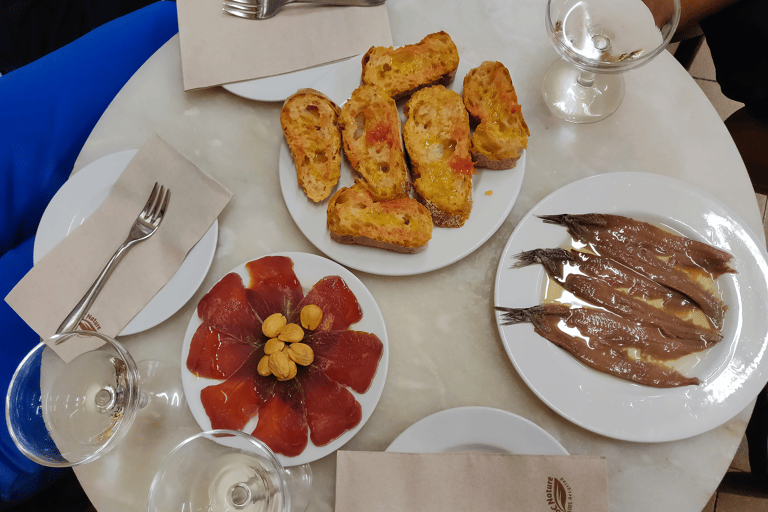 europe-spain-barcelona-restaurant-food-tapas-vlog-trip-hanne