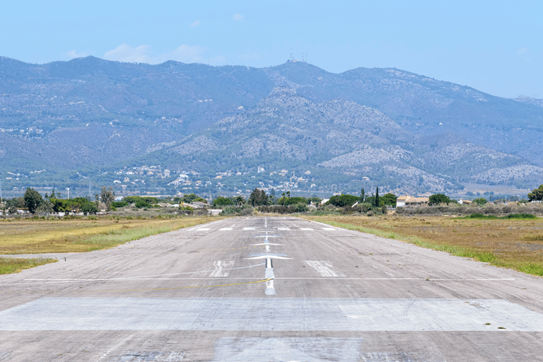 europe-spain-castellon-costa-azahar-airport-runway-abandoned