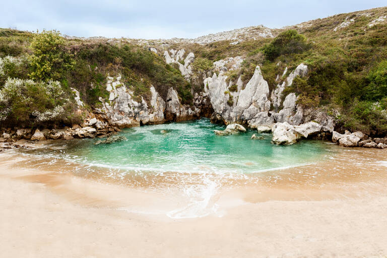 europe-spain-gulpiyuri-beach