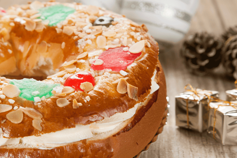 europe-spain-holiday-roscon-de-reyes-cake
