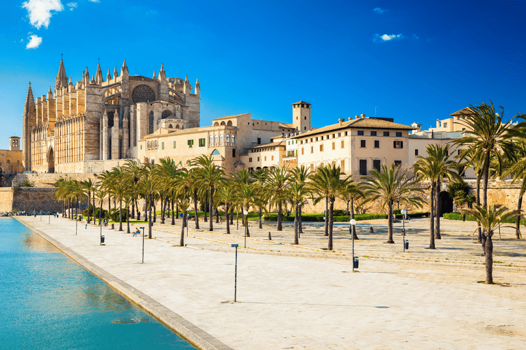 europe-spain-mallorca-cathedral-santa-maria-of-palma