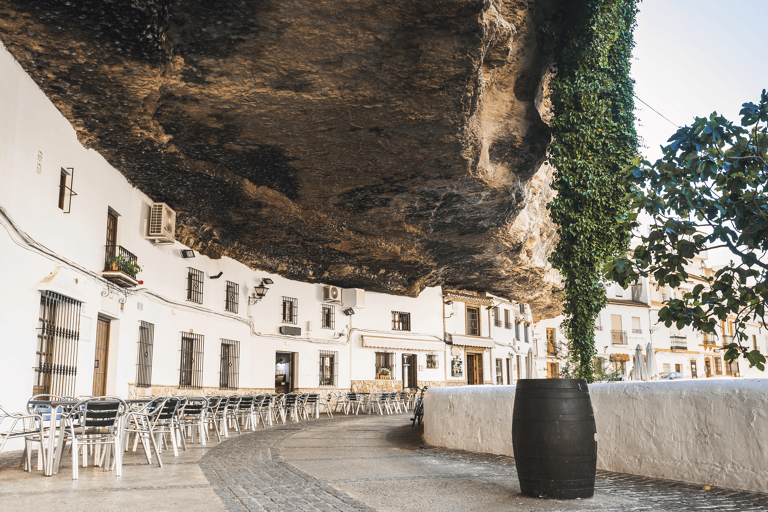 europe-spain-setenil-de-las-bogas-rock