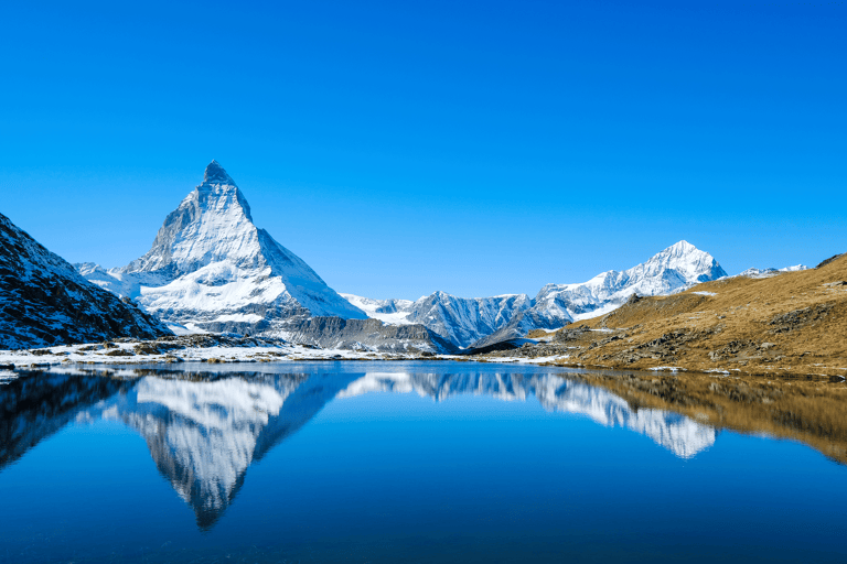 europe-switzerland-autumn-zermatt-matterhorn-lake