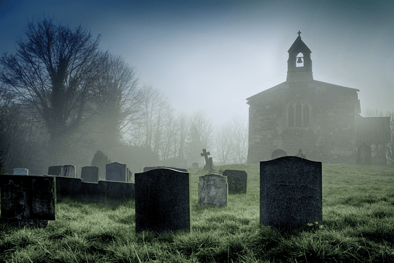 europe-united-kingdom-pluckley-graveyard