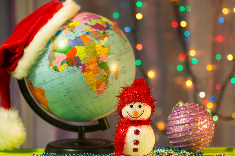 general-christmas-globe-snowman-wintertime