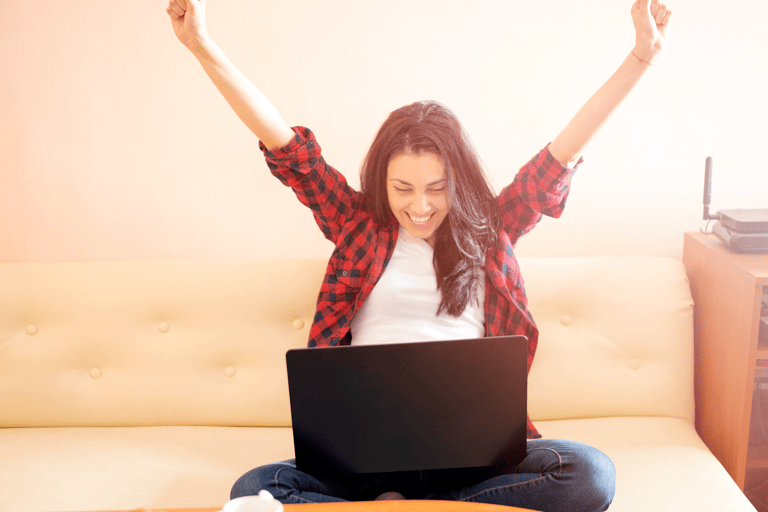 general-girl-laptop-happy-cheerful