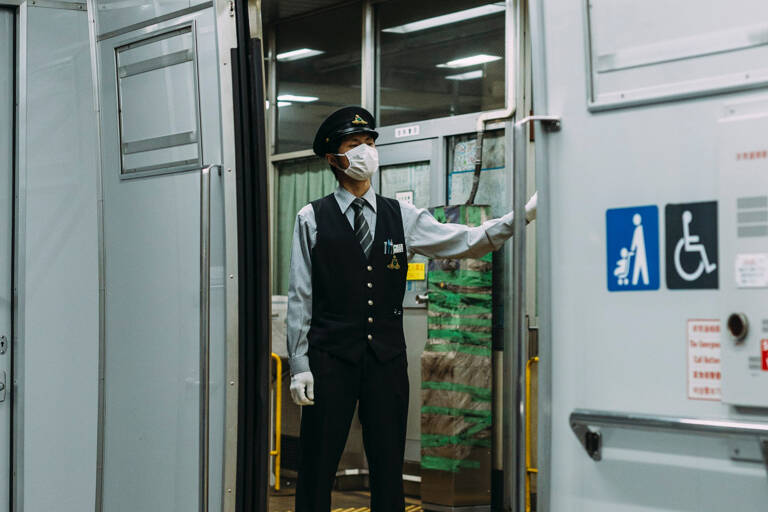 general-train-conductor-mask