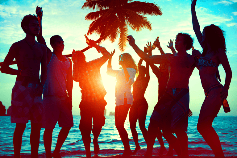 general-traveler-party-on-beach-drinking