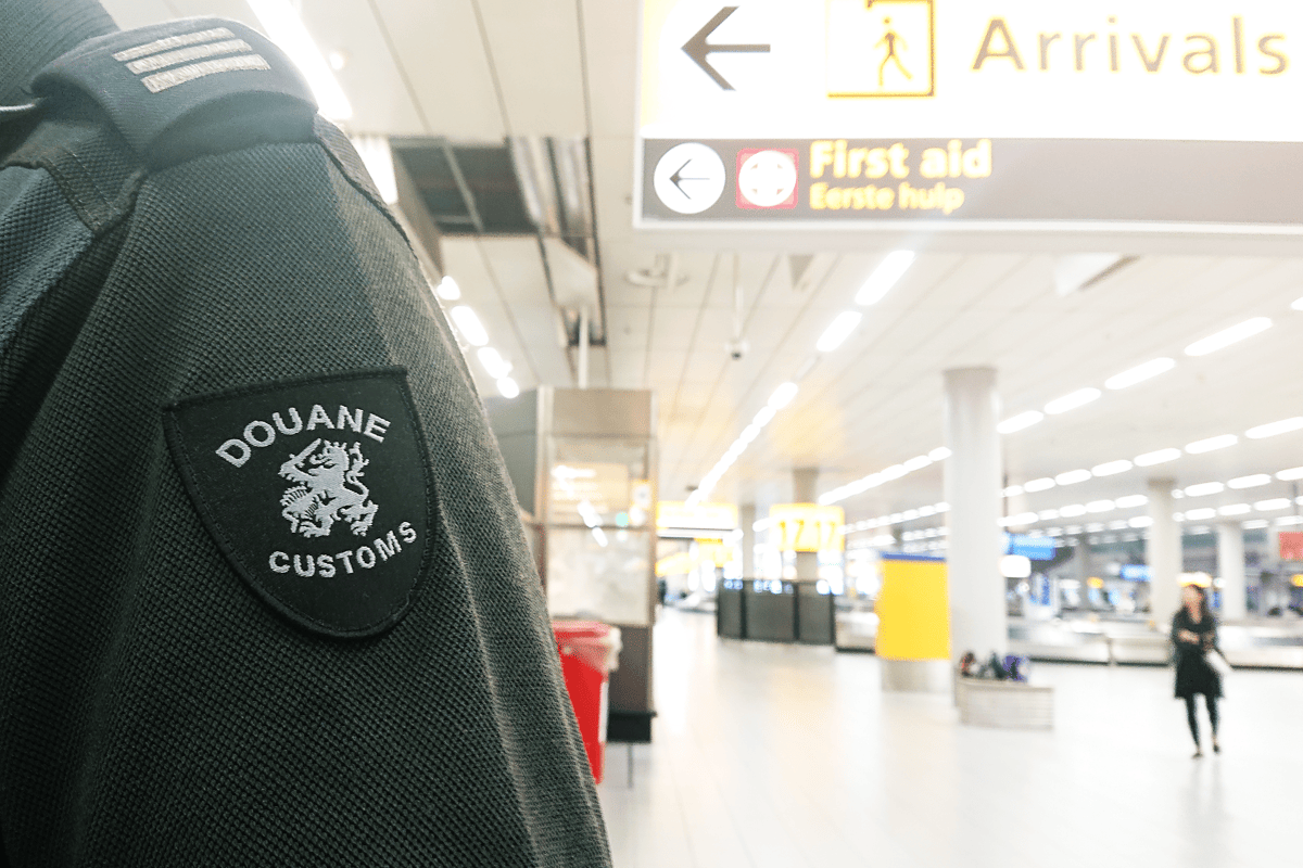 Een kijkje achter de schermen bij de Douane op Schiphol