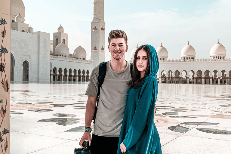 generic-abu-dhabi-experience-2019-chris-koch-laura-koch