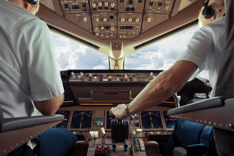 generic-airplane-cockpit