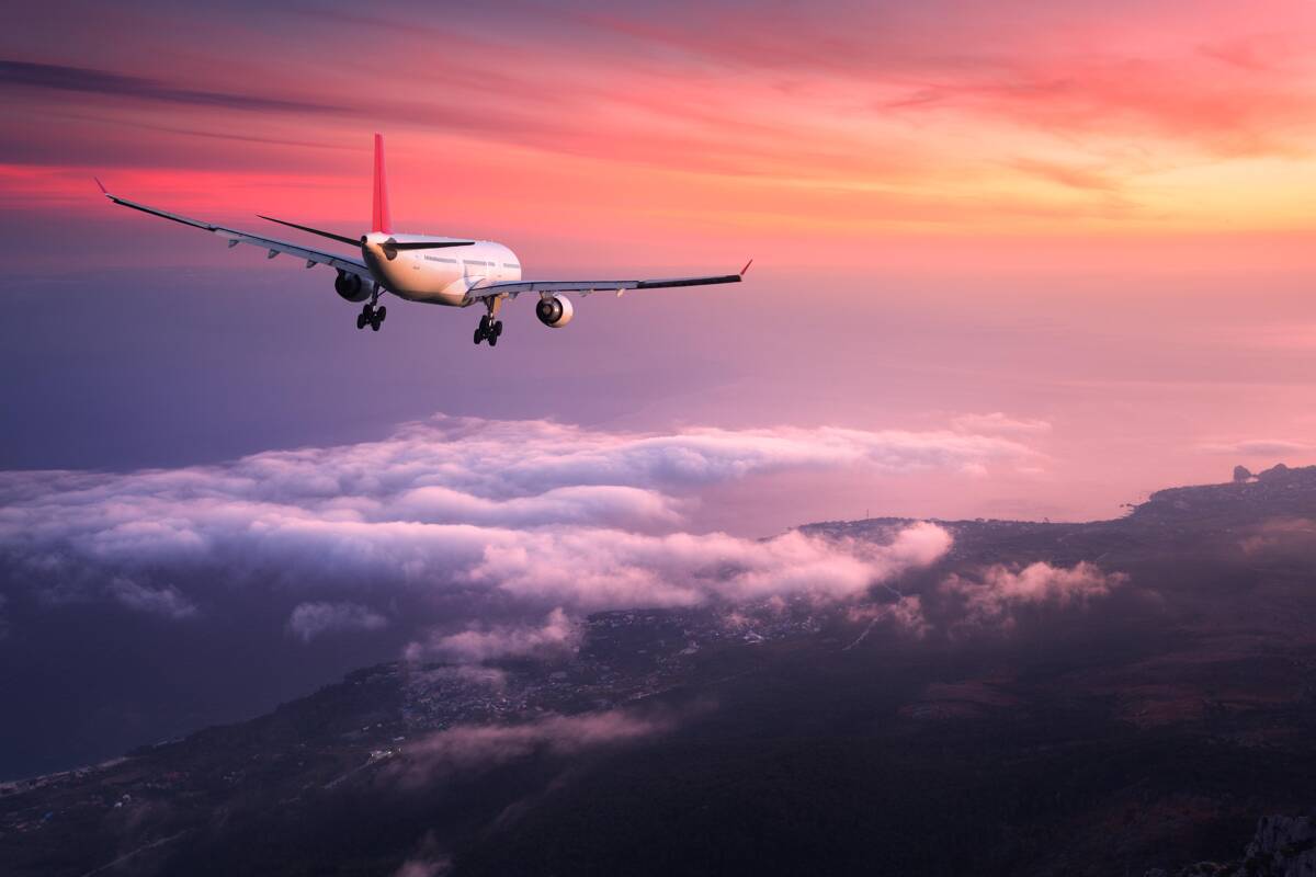 Wat is het verschil tussen een directe vlucht, non-stop of tussenstop?