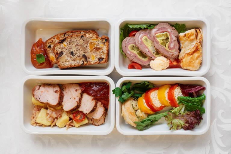 generic-airplane-food-meals