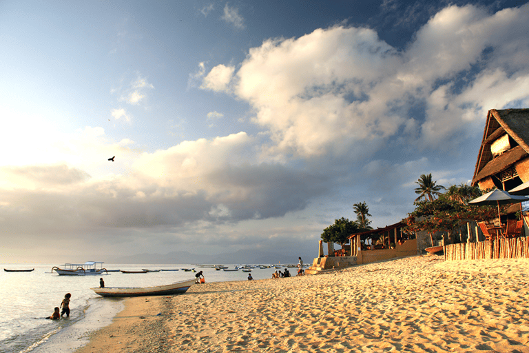 generic-beach-boats