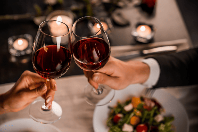 generic-dinner-red-wine-glasses