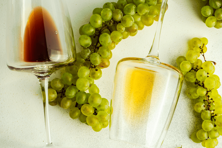 generic-glass-georgian-rkatsitel-wine