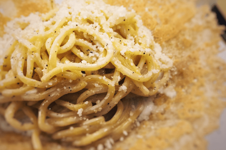 generic-italy-food-cacio-e-pepe-pasta