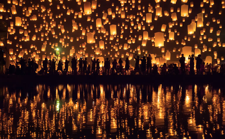 generic-lantern-festival-light-dark
