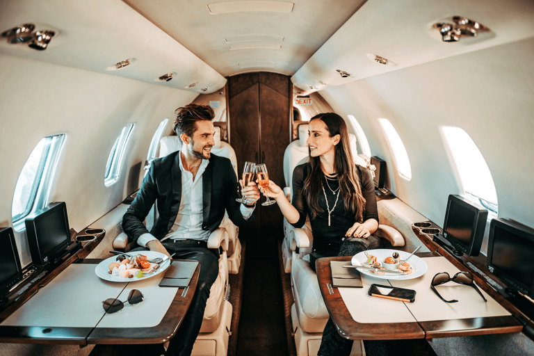 generic-private-jet-couple