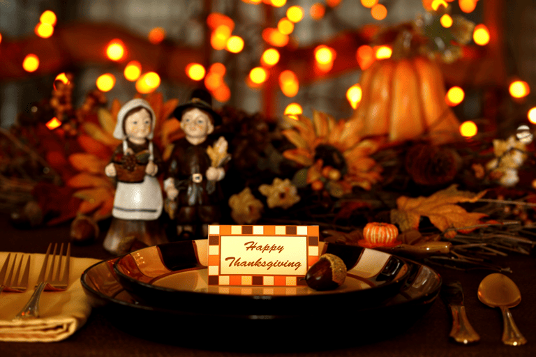 generic-thanksgiving-decoration-table-setting