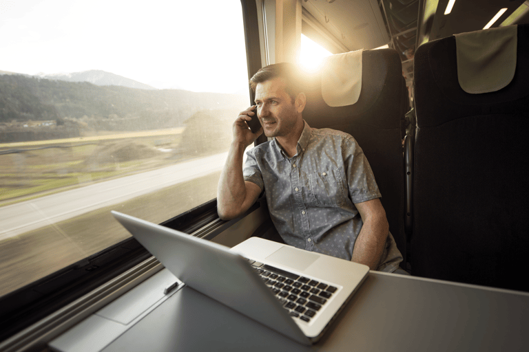 generic-workation-travel-train