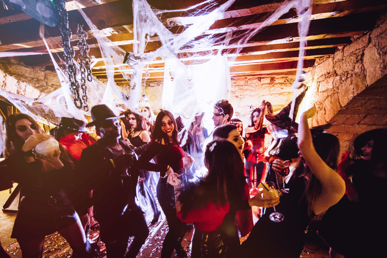 halloween-party-costumes