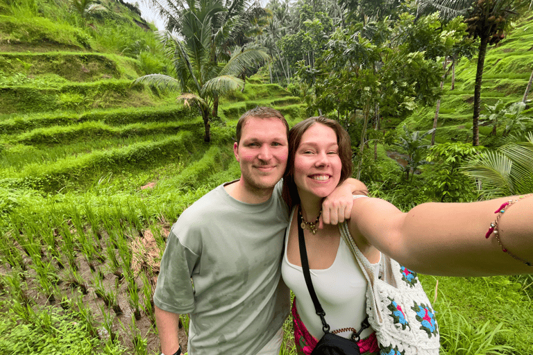 jan-campaign-indonesia-bali-selfie