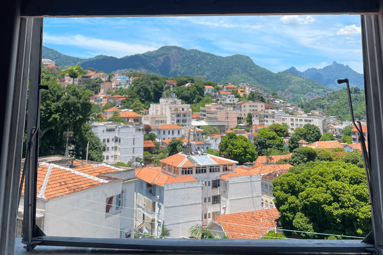 jillian-brasil-window