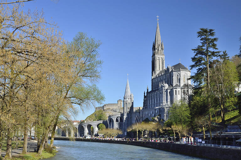 lourdes